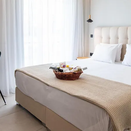 Aelia Prime Experience 1 *