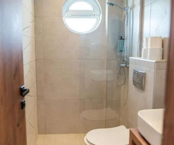 Apartment Aelia Prime Experience 1 *